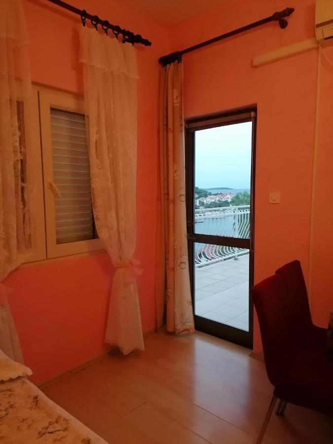Apartmani Milisa L พรีมอชเตน ภายนอก รูปภาพ