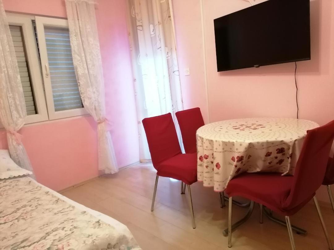 Apartmani Milisa L พรีมอชเตน ภายนอก รูปภาพ
